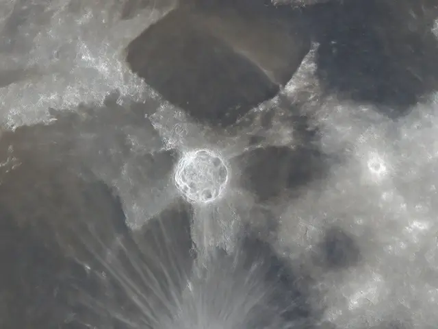 Lunar Rays: How to Spot Bright Streaks from Recent Impact Craters